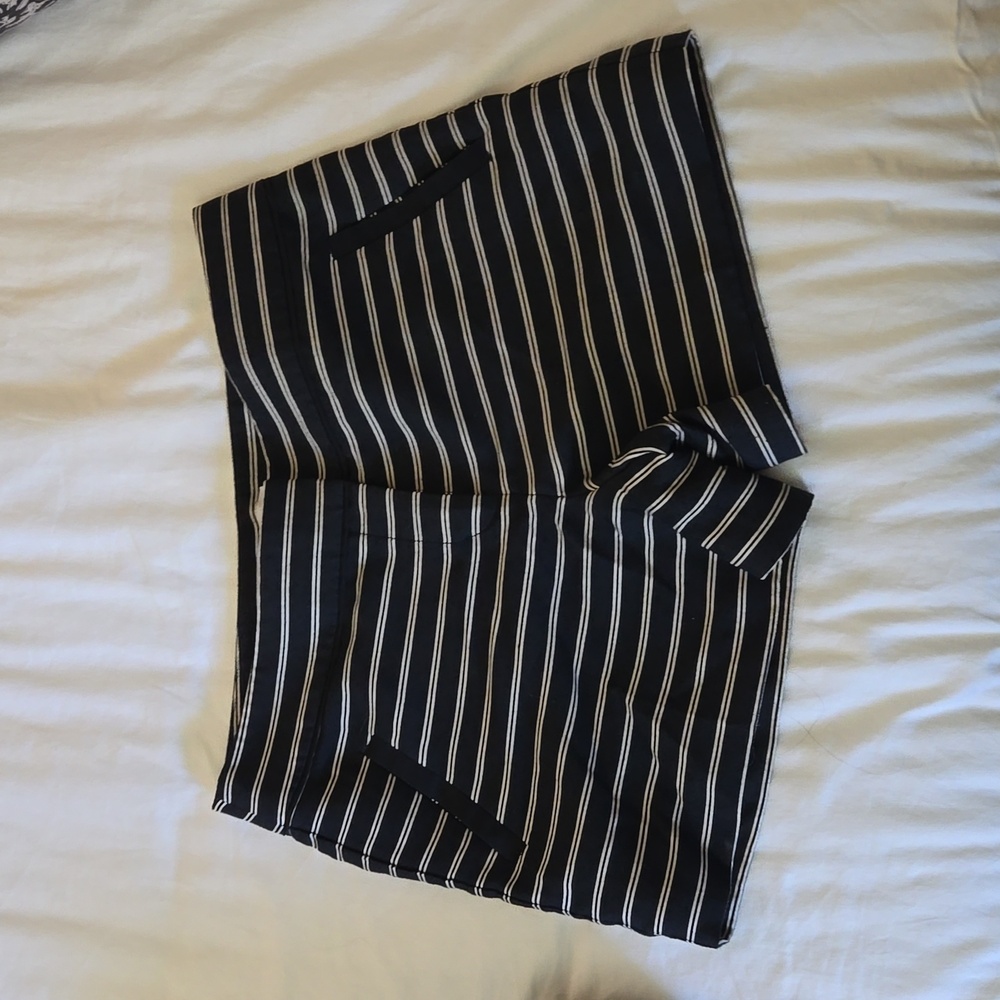 Ann Taylor Loft Shorts Womens Size 4 Black White Riviera Mid Rise Lightweight